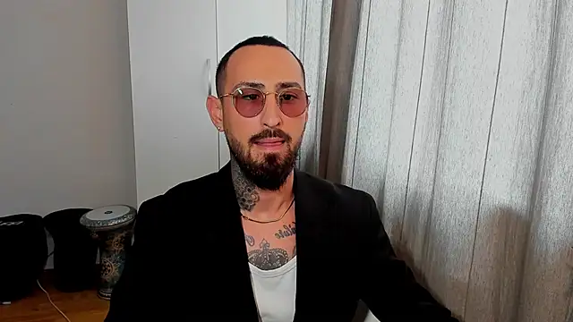 Baddfuckerr online show from January 22, 12:06 pm