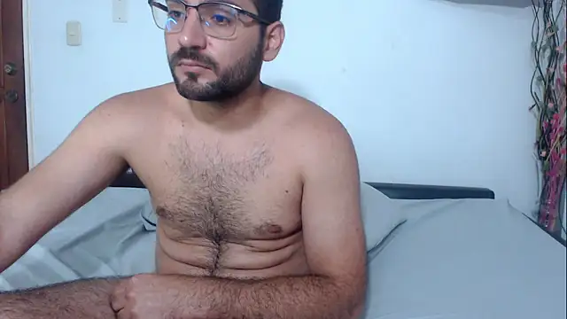 Snapshot of _Araboys_ chatting on June 16, 1:38 am Araboys online show from June 16, 1:38 am
