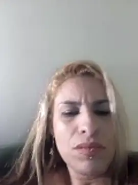 garotasexual online show from June 15, 12:44 am