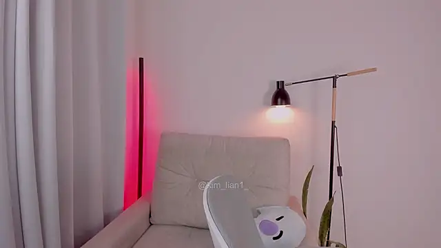 kim lian21 online show from February 10, 9:08 am