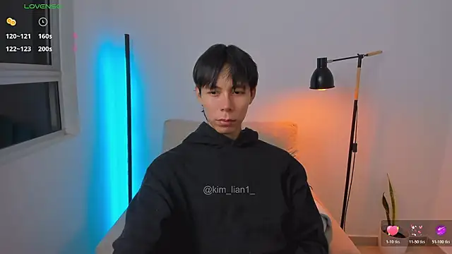 kim lian21 online show from March 19, 6:35 am