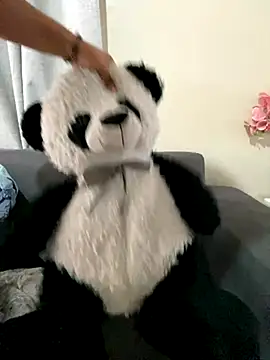 YellowHoneyDip online show from October 26, 1:33 pm