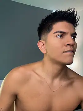 santiago 01 online show from February 23, 9:15 pm