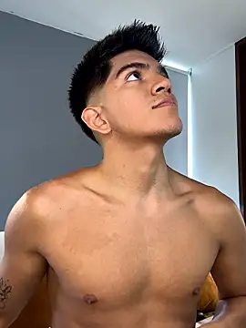 santiago 01 online show from January 10, 7:42 pm