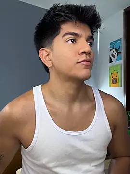 santiago 01 online show from June 10, 8:43 pm