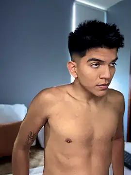 santiago 01 online show from September 12, 7:57 pm