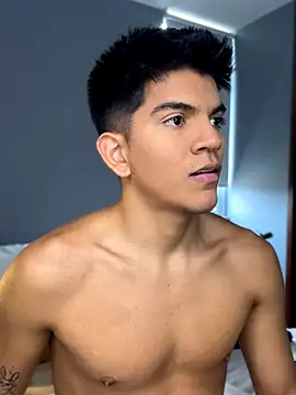 santiago 01 online show from September 10, 8:08 pm