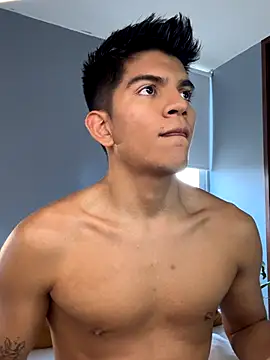 santiago 01 online show from October 30, 7:33 pm