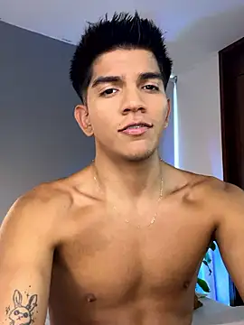 santiago 01 online show from January 15, 8:01 pm