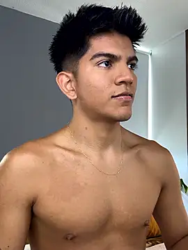 santiago 01 online show from January 9, 8:49 pm