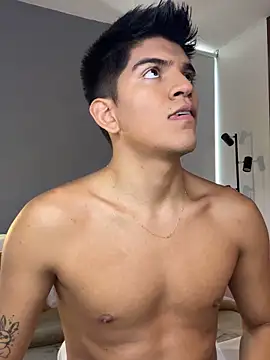 santiago 01 online show from March 29, 10:11 pm