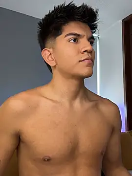 santiago 01 online show from July 24, 8:05 pm