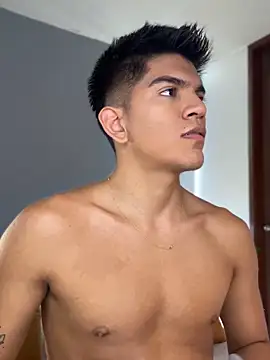 santiago 01 online show from February 12, 9:47 pm