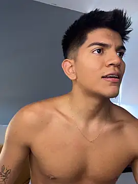 santiago 01 online show from February 24, 8:21 pm