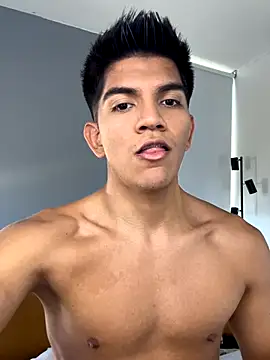 santiago 01 online show from December 2, 10:00 pm