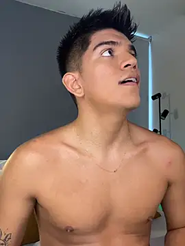 santiago 01 online show from March 20, 9:16 pm