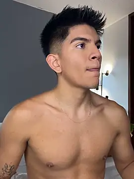 santiago 01 online show from December 19, 10:23 pm