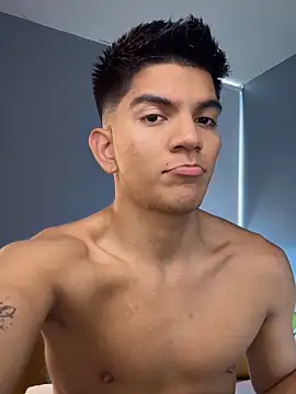 santiago 01 online show from November 7, 7:51 pm