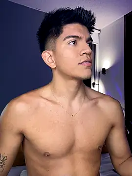 santiago 01 online show from December 21, 12:57 am