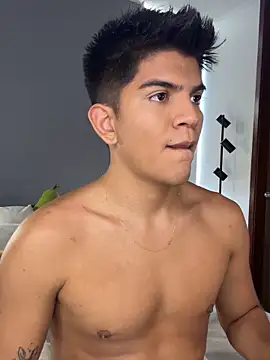 santiago 01 online show from March 26, 9:46 pm