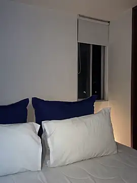 santiago 01 online show from January 26, 12:47 am