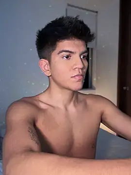 santiago 01 online show from February 7, 1:58 am