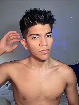 santiago 01 online show from February 18, 10:36 pm