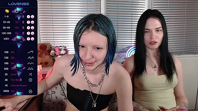 Snapshot of sky9669 chatting on May 18, 4:45 pm sky9669 online show from May 18, 4:45 pm