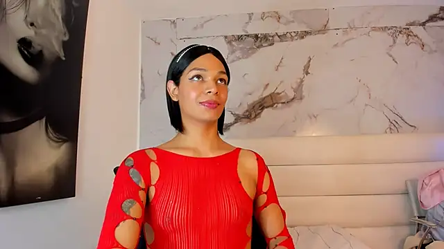 Snapshot of emily_lady20 chatting on July 11, 4:24 am emily lady20 online show from July 11, 4:24 am