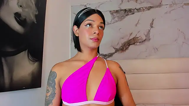 Snapshot of emily_lady20 chatting on July 16, 5:59 am emily lady20 online show from July 16, 5:59 am