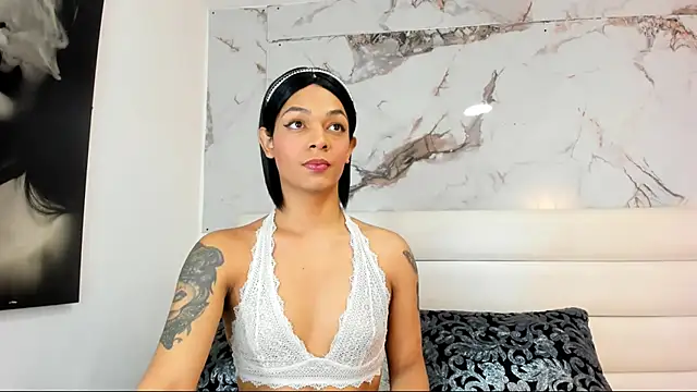 emily lady20 online show from June 17, 2:44 am