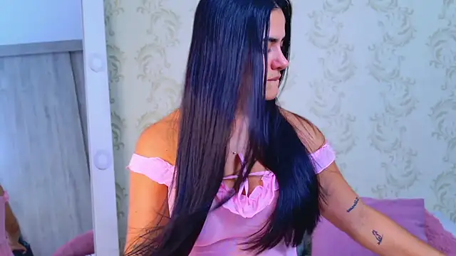 Snapshot of Bella_Fior chatting on February 25, 11:04 pm Bella Fior online show from February 25, 11:04 pm