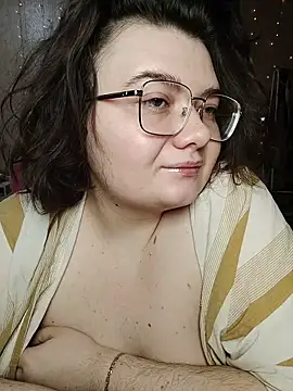 DenisHailey online show from March 21, 9:08 pm