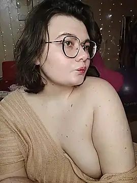 DenisHailey online show from April 9, 6:25 pm