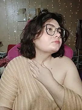 DenisHailey online show from March 29, 6:09 pm