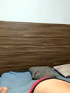 pedrovkr3 online show from December 5, 2:04 am