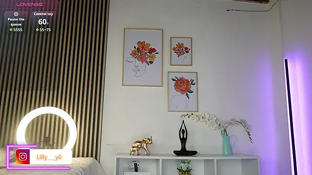 LillyDolls23 online show from November 13, 12:31 pm