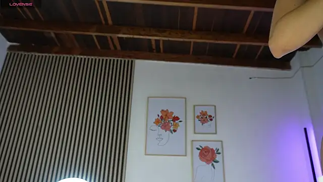 LillyDolls23 online show from January 13, 1:04 pm