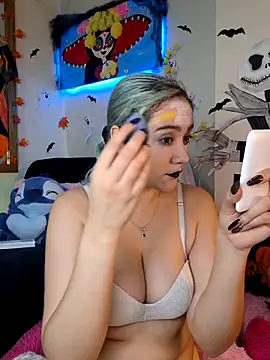 Snapshot of NaomiShimizu chatting on October 27, 9:05 pm NaomiShimizu online show from October 27, 9:05 pm