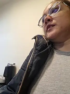 NaomiShimizu online show from April 15, 5:17 pm