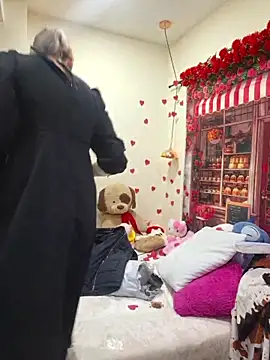 NaomiShimizu online show from February 25, 8:30 pm