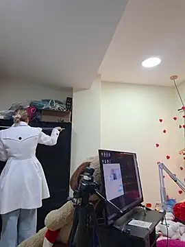 NaomiShimizu online show from February 20, 8:55 pm