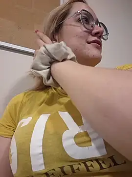 NaomiShimizu online show from February 21, 8:33 pm