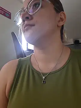 NaomiShimizu online show from April 1, 7:00 pm