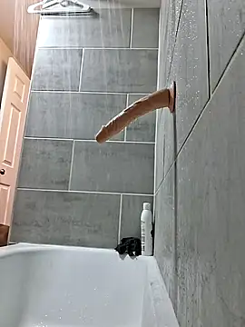 chillmfrs online show from November 27, 5:30 am