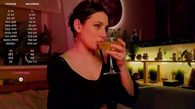 moon deity  online show from February 15, 9:39 pm