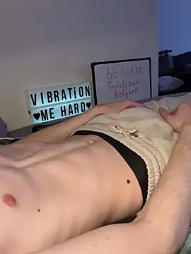 secret dream415 online show from April 13, 7:18 pm