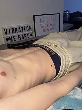 secret dream415 online show from February 22, 8:10 pm