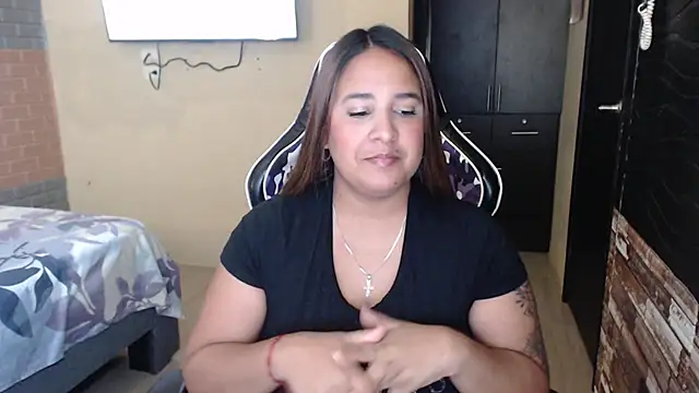 KathyHardcore69 online show from May 3, 2:49 am