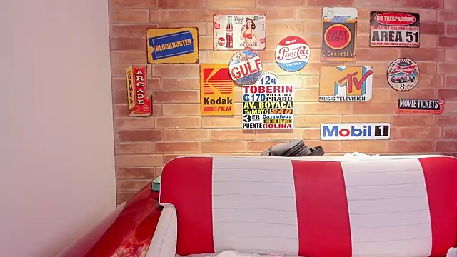 miss  pamela online show from October 28, 11:09 am